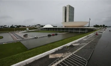 Segurança reforçada no DF marca três anos dos atos de 8 de janeiro