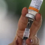 Há cinco anos, vacina contra a covid marca início da imunização no Brasil