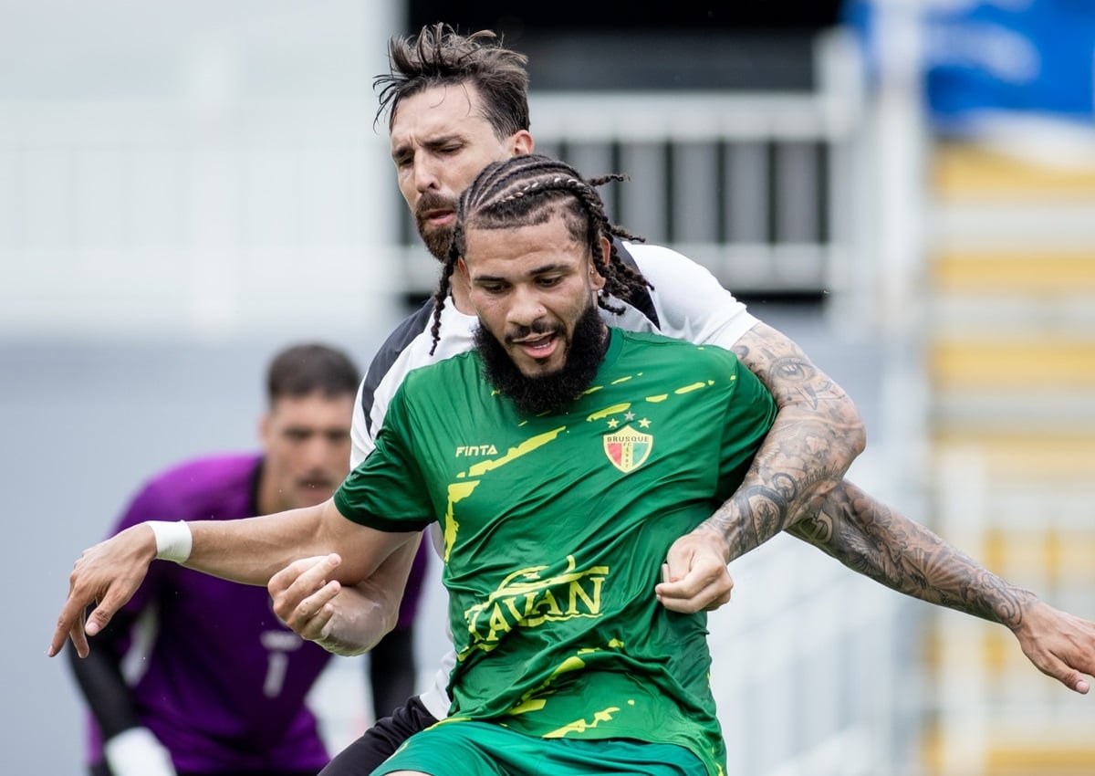 Chapecoense x Brusque duelam na abertura do Catarinense; onde assistir e escalações. Imagem: @ocancheiro