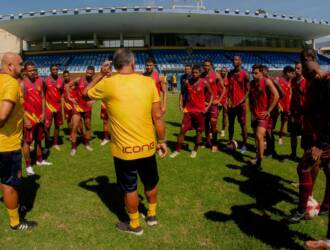 Madureira x Vasco ao vivo: onde assistir, horário, escalações e palpite pelo Carioca. Imagem: @wcollsports MEC