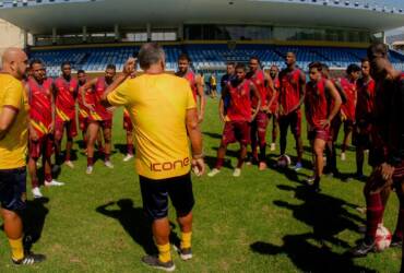 Madureira x Vasco ao vivo: onde assistir, horário, escalações e palpite pelo Carioca. Imagem: @wcollsports MEC