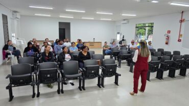 ACSs recebem treinamento para auxiliar Estado na organização das filas de procedimentos