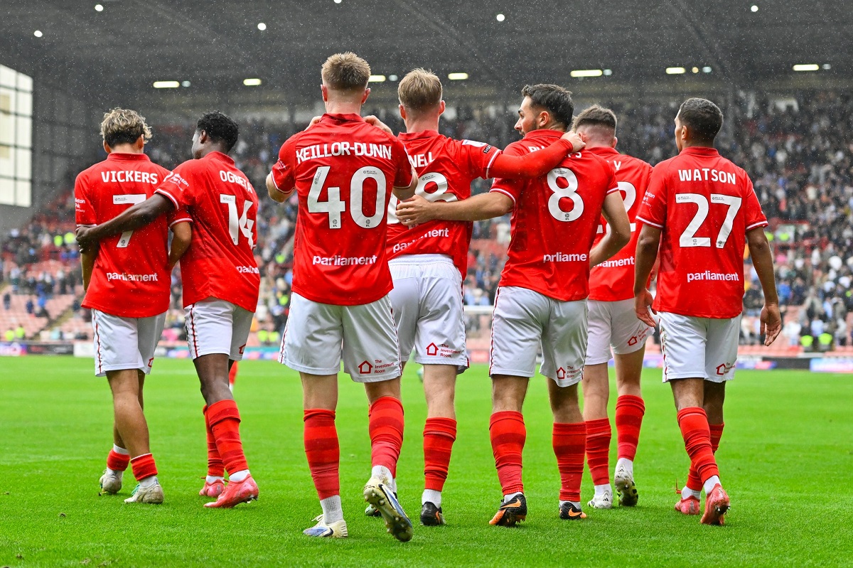 Liverpool X Barnsley Ao Vivo: Escalações E Onde Assistir Pela Copa Da Inglaterra. Imagem: Divulgação Barnsley Liverpool x Barnsley ao vivo: escalações e onde assistir pela Copa da Inglaterra. Imagem: Divulgação Barnsley