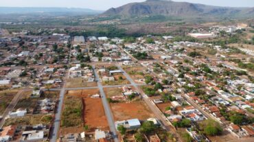 Quase 400 proprietários foram notificados para limpeza de lotes em 2025 em Barra do Garças