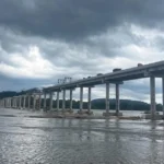 Maior ponte de Mato Grosso avança 60% no Rio Juruena
