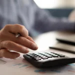 Conta de luz em 2026: Aneel divulga calendário de decisões