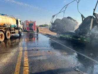 Incêndio em carga de pluma de algodão na BR-163