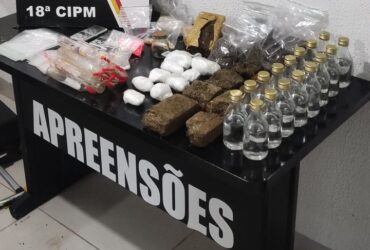 Ação da Polícia Militar resultou na apreensão de entorpecentes, lança-perfume e materiais usados no tráfico no bairro Santa Terezinha