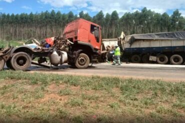 Duas pessoas morrem e cinco ficam feridas em acidentes na BR-163 em Mato Grosso