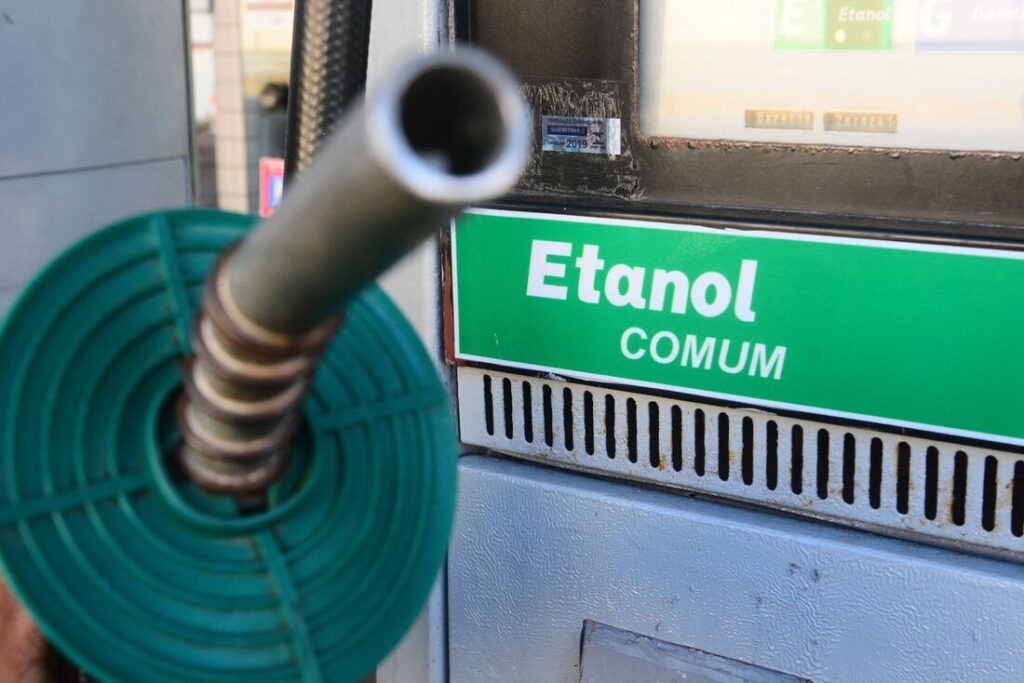 Etanol mantém cotações firmes em São Paulo mesmo com baixa liquidez