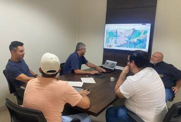 Governo Municipal discute ampliacao da rede eletrica no Assentamento Sao Gabriel em Primavera do Leste -CenárioMT