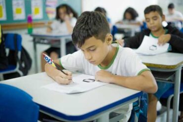 Período de solicitação de matrícula para novos estudantes da rede municipal inicia nesta segunda-feira (5)