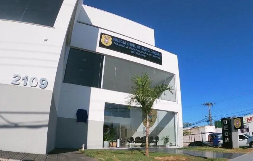 Homem é preso por importunação sexual em ônibus coletivo em Cuiabá