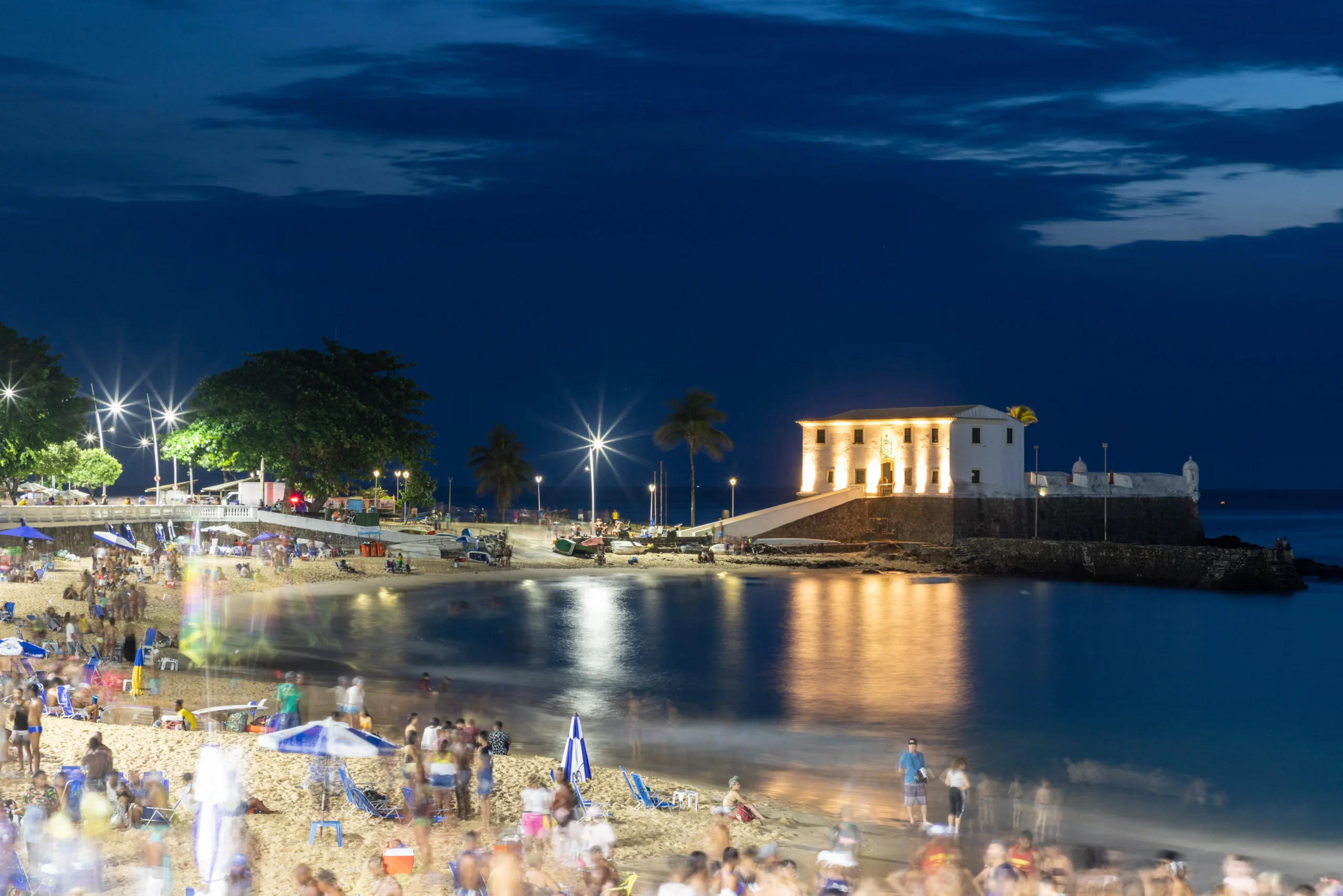 Revista internacional aponta sete praias brasileiras entre as mais emblemáticas do país