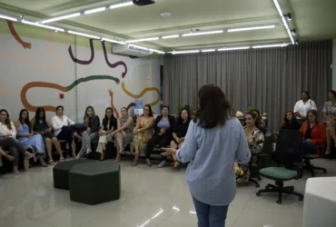 Primeira edição do 'Entrelaços' em 2026 debate inovação e fortalece networking feminino no dia 21