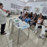 Profissionais do Laboratório Municipal de Sorriso recebem treinamento para reforçar segurança e precisão nos exames