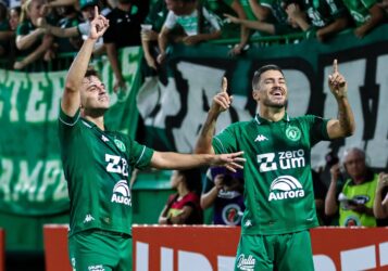 Chapecoense x Santos ao vivo: onde assistir, escalações e tudo sobre a estreia no Brasileirão Série A 2026. Imagem: Rafael Bressan ACF