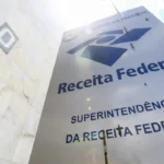 Receita Federal esclarece que reajuste do piso do magistério não aumenta imposto pago por professores