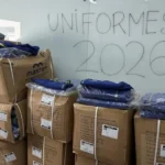Seduc inicia entrega de kit de uniformes escolares em MT