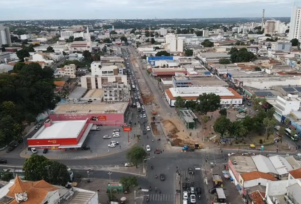 Interdição na Avenida da Prainha por falha estrutural