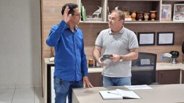 Josias Ferreira Lemes toma posse como vereador em solenidade na Câmara de Lucas do Rio Verde