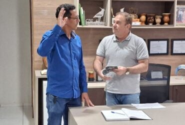 Josias Ferreira Lemes toma posse como vereador em solenidade na Câmara de Lucas do Rio Verde