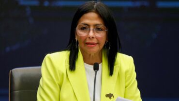 Supremo da Venezuela ordena que Delcy Rodríguez se torne presidente interina