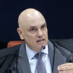 Moraes mantém Bolsonaro preso e rejeita pedido de prisão domiciliar
