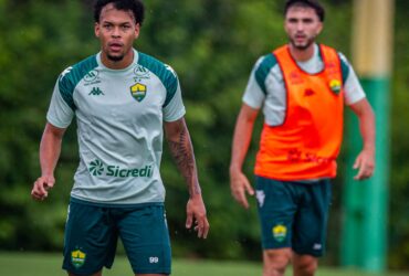 Cuiabá x União Rondonópolis ao vivo: onde assistir, horário e prováveis escalações do Matogrossense 2026. Imagem: AssCom Dourado