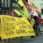 Estudantes protestam contra tarifa de ônibus em São Paulo