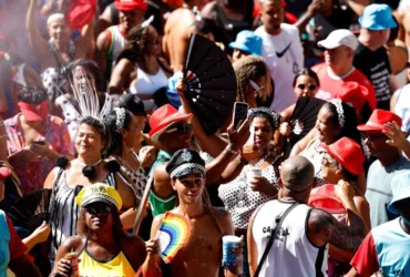Blackface no carnaval reacende debate sobre racismo em fantasias