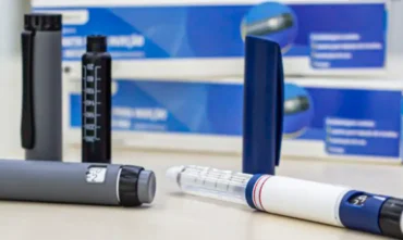 Canetas emagrecedoras exigem cautela no uso por idosos, alertam especialistas