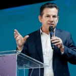 Governo de MT lança e vistoria obras em cidades do Araguaia