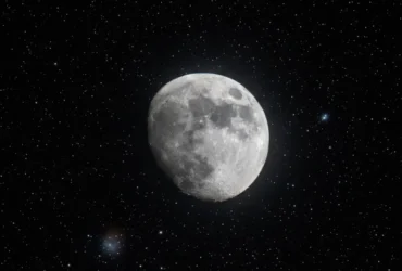 A Lua minguante vista no céu em 12 de janeiro de 2026.
