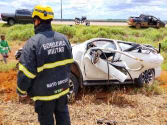 Segundo relatos de testemunhas, a caminhonete estaria em alta velocidade no momento da ultrapassagem