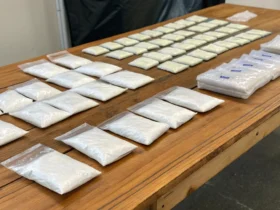 Cocaína em mesa