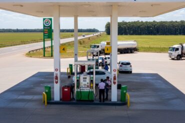 Etanol e gasolina sobem no Centro-Oeste em dezembro, aponta Edenred Ticket Log