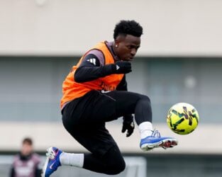 Real Madrid x Betis ao vivo: onde assistir, escalações e tudo sobre o primeiro jogão de 2026. Imagem: Divulgação Real Madrid