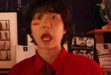 Vocalista de banda de k-pop morre após acidente de carro