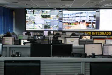 Imagem da central de monitoramento do Vigia Mais MT