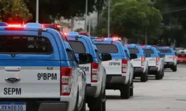 Operação mobiliza 200 policiais no Complexo da Maré no Rio