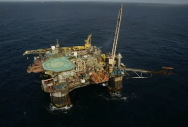 Produção de petróleo no Brasil cresce 13,3% em 2025 e atinge recorde histórico