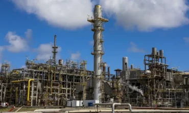 Câmara aprova mudanças no Reiq e reduz tributos para indústria química