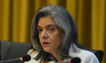 Cármen Lúcia vota contra gratificação a inativos do INSS