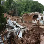 Lula sobrevoa áreas atingidas por chuvas em Minas Gerais neste sábado