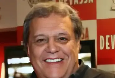 Dennis morre aos 78 anos e deixa legado na televisão brasileira