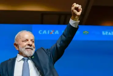 Lula critica Minas por não usar recursos do PAC para prevenção