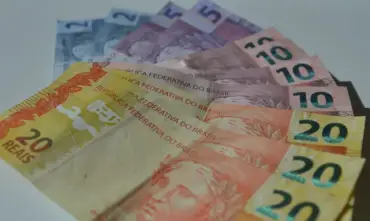 Renda média domiciliar per capita cresce em 2025 e chega a R$ 2.316