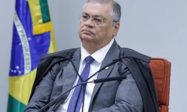 Penduricalhos são defendidos por associações de juízes no STF