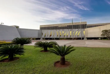 STJ Condena Conselheiro do TCE-RJ a 13 Anos por Lavagem de Dinheiro